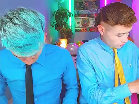 Snapshot of Latin_boysxxxx chatting on October 19, 10:34 pm Latin boysxxxx online show from October 19, 10:34 pm