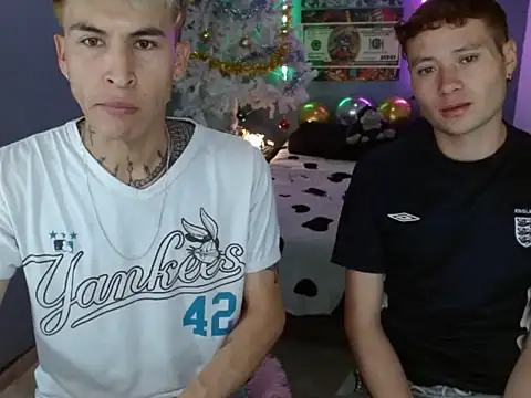 Snapshot of Latin_boysxxxx chatting on October 31, 10:16 pm Latin boysxxxx online show from October 31, 10:16 pm