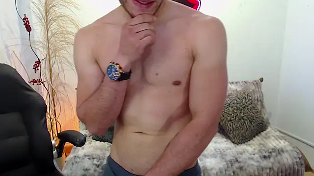 Snapshot of Ethan_Blaze chatting on October 23, 11:20 am Ethan Blaze online show from October 23, 11:20 am