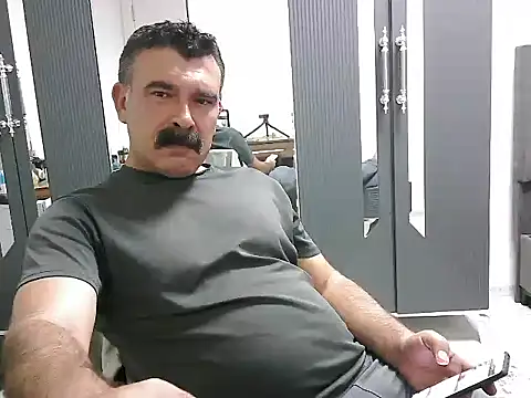 meroglu45 online show from October 15, 6:05 pm