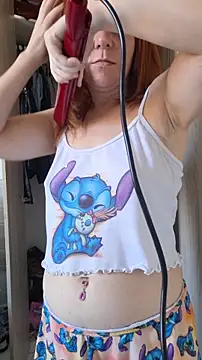 Snapshot of PorcelainDoll1 chatting on June 3, 3:39 pm PorcelainDoll1 online show from June 3, 3:39 pm