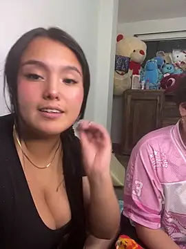 Mellani luod online show from May 7, 3:33 am