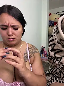 Mellani luod online show from May 6, 3:32 am