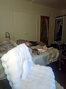 LucyMiax online show from December 22, 12:44 am