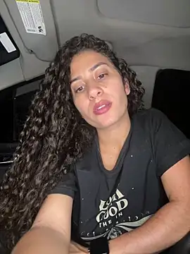 fernanda317 online show from April 8, 9:27 pm