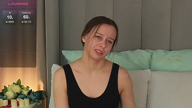 Snapshot of Ya_Siro chatting on February 20, 3:36 pm Ya Siro online show from February 20, 3:36 pm