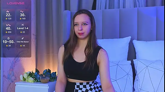 Snapshot of Ya_Siro chatting on November 22, 3:55 pm Ya Siro online show from November 22, 3:55 pm