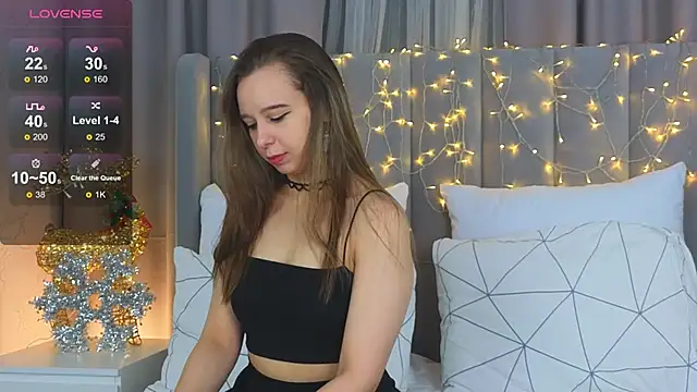 Snapshot of Ya_Siro chatting on December 20, 4:32 pm Ya Siro online show from December 20, 4:32 pm