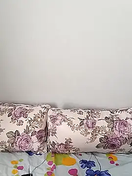 Alevsiz1 online show from November 18, 9:01 am