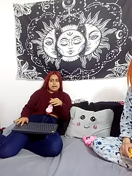 abby n emily online show from November 27, 12:27 pm