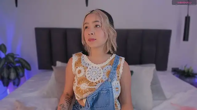 AilanaCortes online show from February 24, 12:17 pm