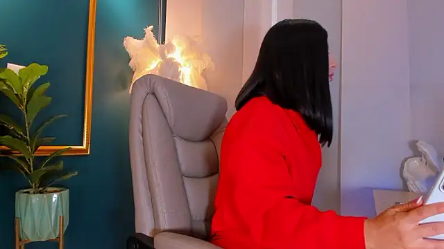 Rashel Frost  online show from March 18, 5:25 pm