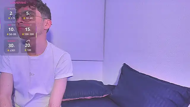 Snapshot of dani_angel_dark chatting on November 24, 12:43 am dani angel dark online show from November 24, 12:43 am