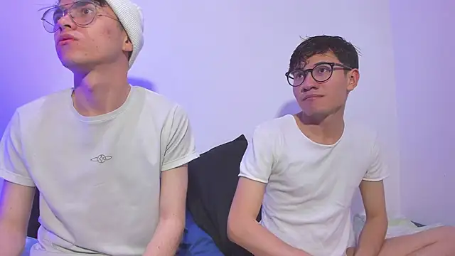 Snapshot of dani_angel_dark chatting on November 3, 12:16 am dani angel dark online show from November 3, 12:16 am