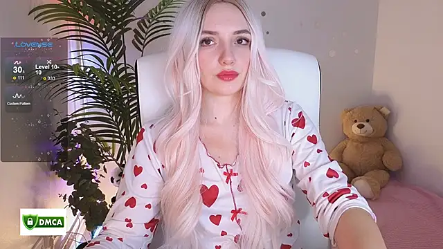 cute cake online show from December 1, 10:05 am