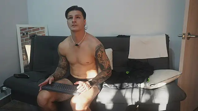 Dominick walker online show from November 14, 9:29 pm