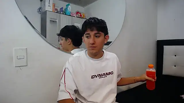 Dravith Valery online show from February 7, 11:57 pm