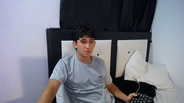 Dravith Valery online show from February 17, 4:54 am