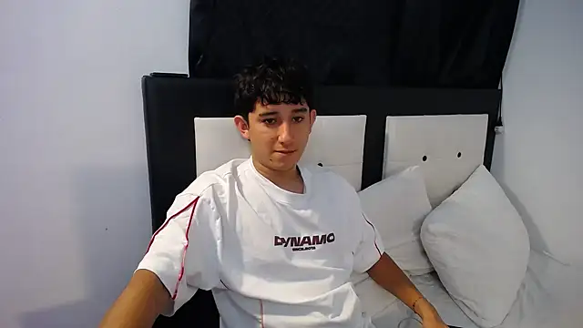 Dravith Valery online show from February 16, 4:00 am