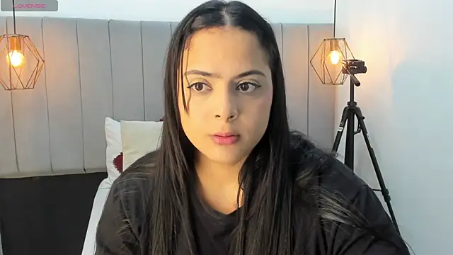 Pamela occoner  online show from November 19, 4:18 pm