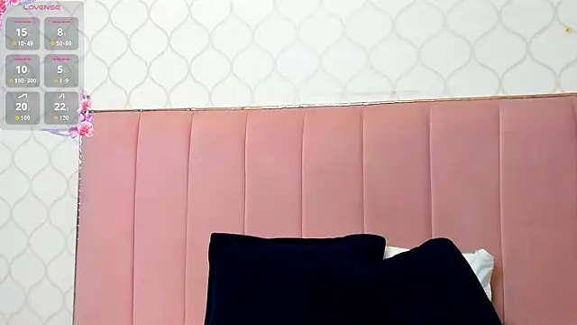 JuliethCruz  online show from March 23, 10:31 pm