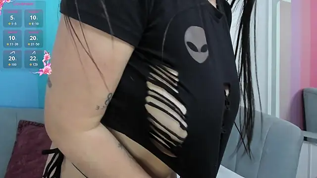 JuliethCruz  online show from March 31, 6:54 pm