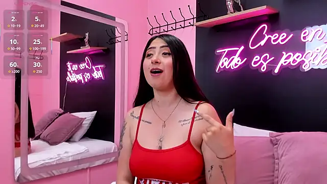 JuliethCruz  online show from November 3, 12:31 pm