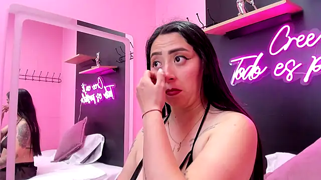 JuliethCruz  online show from November 30, 1:45 pm