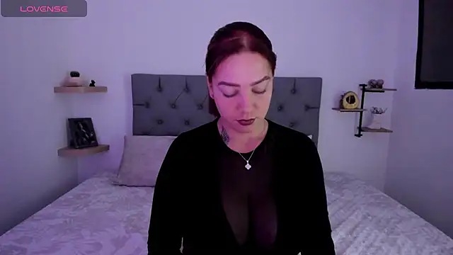 Saraarouusee online show from March 7, 3:02 am