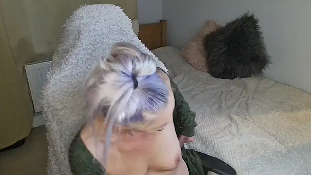 Snapshot of TheOGMiaMystique chatting on October 25, 5:13 pm TheOGMiaMystique online show from October 25, 5:13 pm