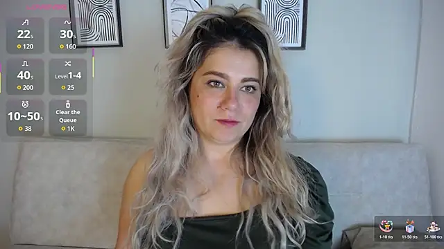 Sweet Bella Valery online show from November 25, 10:10 pm