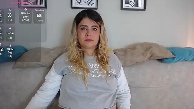 Sweet Bella Valery online show from February 9, 10:41 pm