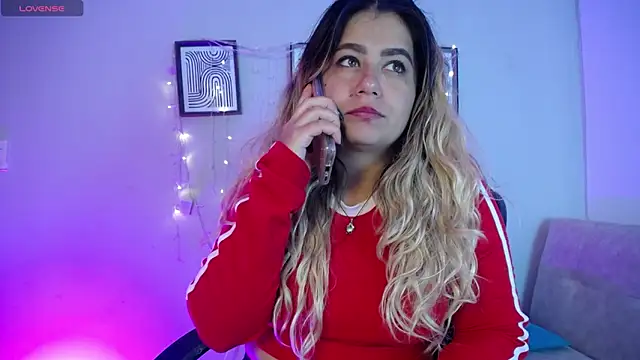 Sweet Bella Valery online show from March 31, 12:51 pm