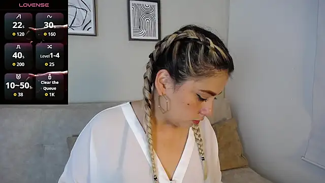 Sweet Bella Valery online show from October 25, 9:37 pm