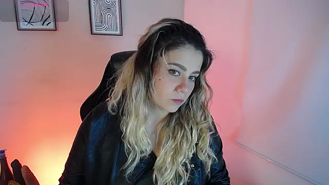 Sweet Bella Valery online show from February 21, 9:17 pm