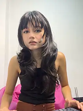 Snapshot of AnaisXoXo chatting on October 19, 12:13 am AnaisXoXo online show from October 19, 12:13 am