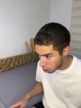 Snapshot of chucky_karla chatting on February 3, 4:32 am chucky karla online show from February 3, 4:32 am