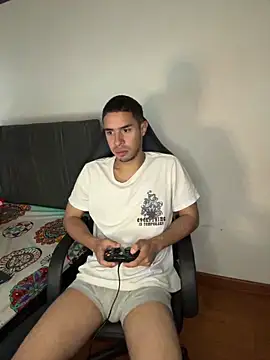 Snapshot of chucky_karla chatting on February 15, 2:05 pm chucky karla online show from February 15, 2:05 pm