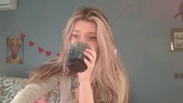 BellaSink online show from March 28, 5:41 am