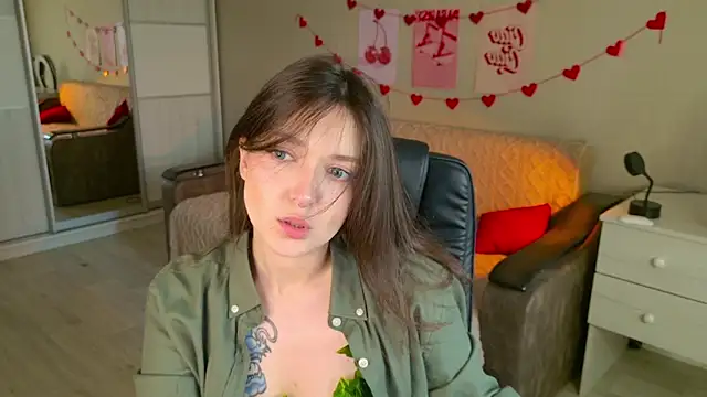 BellaSink online show from October 31, 5:26 am