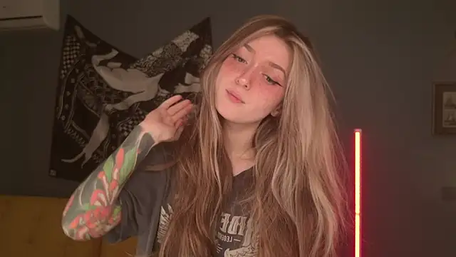 BellaSink online show from April 18, 8:16 am