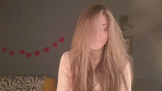 BellaSink online show from April 11, 5:37 am