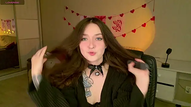 BellaSink online show from November 22, 5:39 am