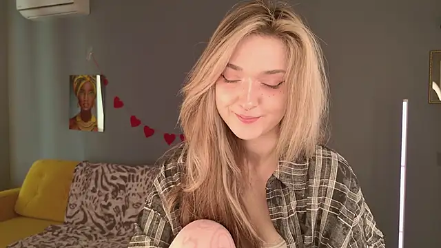 BellaSink online show from March 11, 5:34 am