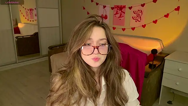 BellaSink online show from December 5, 5:50 am