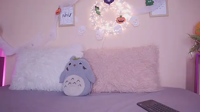 Snapshot of Meggie_ chatting on October 28, 11:14 pm Meggie online show from October 28, 11:14 pm