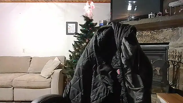 pleasureme24k online show from December 2, 4:58 am