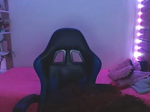 Medussa3033 online show from March 11, 6:18 am