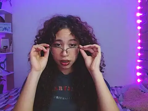 Medussa3033 online show from November 28, 1:17 am