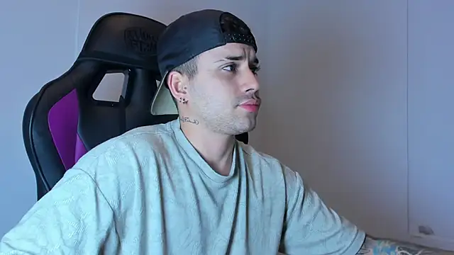 Mike montoya01 online show from December 5, 12:26 pm